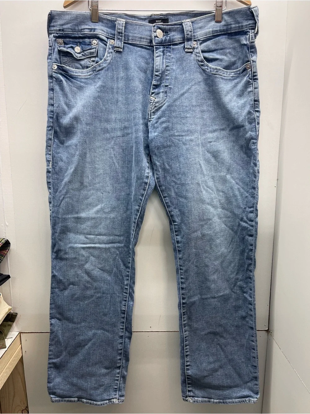 True Religion Men's Ricky Relaxed Straight Jeans in Blue Wash